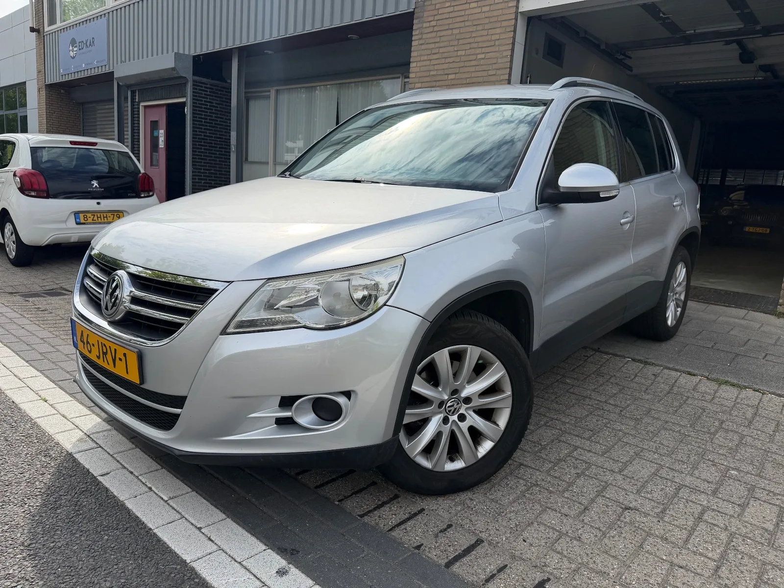 Volkswagen Tiguan (2009) — foto 1
