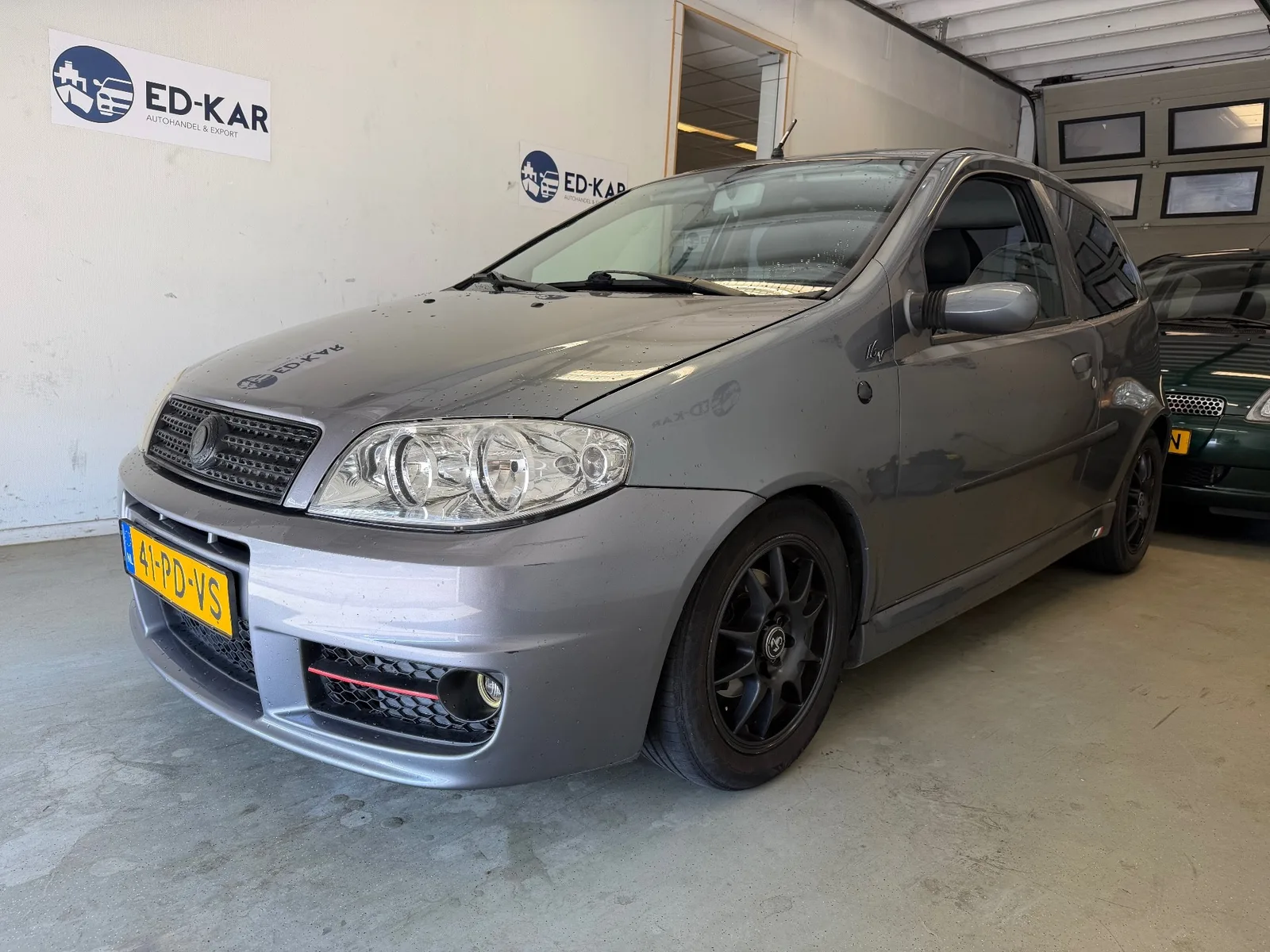 Fiat Punto (2004) — foto 1