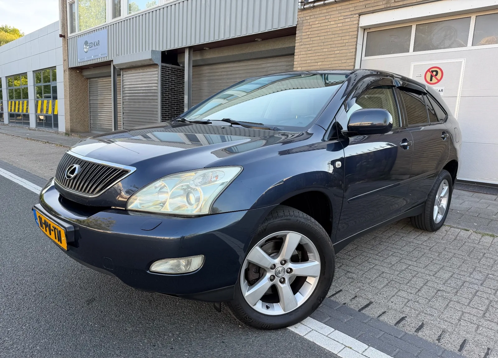 Lexus RX (2005) — foto 1