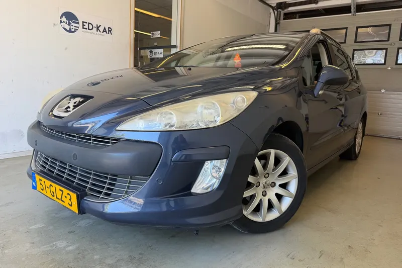 Peugeot 308 (2008)