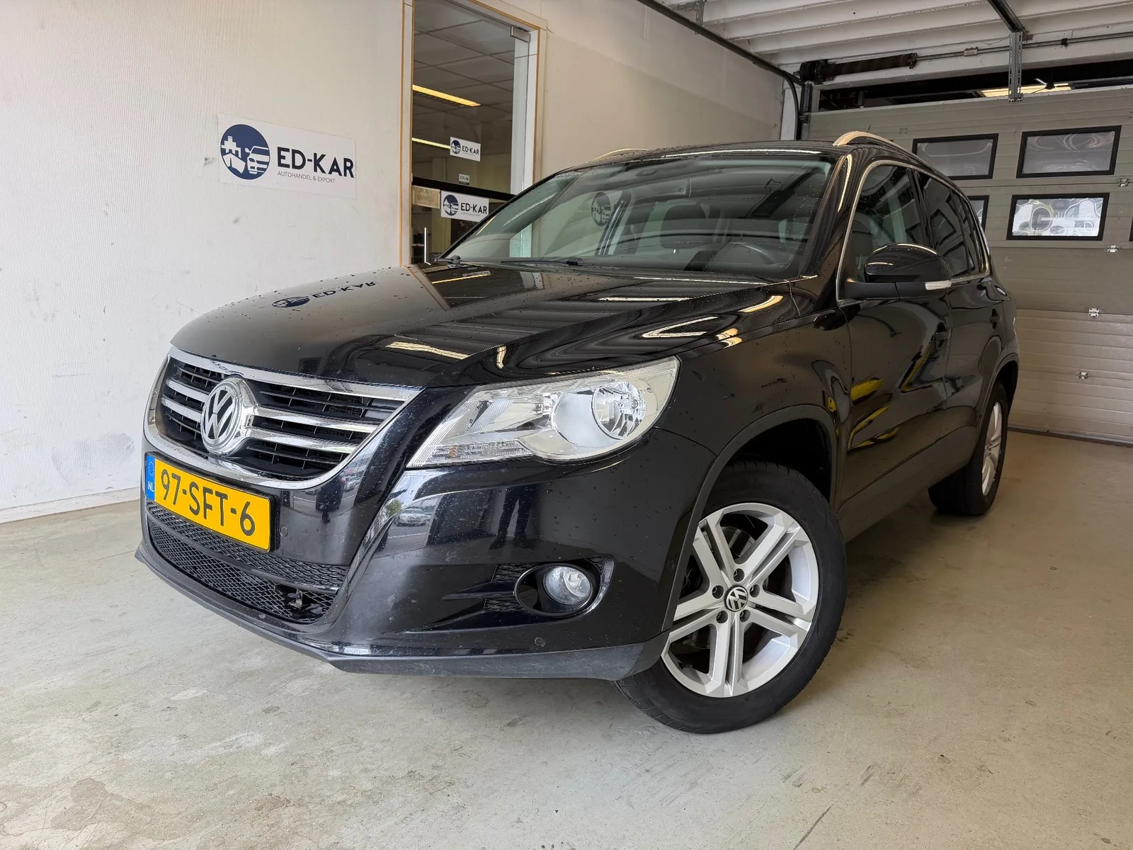 Volkswagen Tiguan (2011) — foto 1