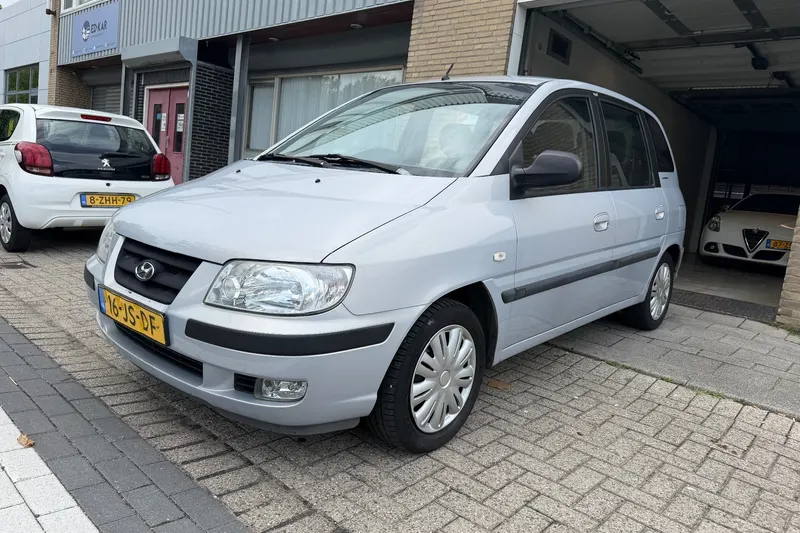 Hyundai MATRIX (2002)