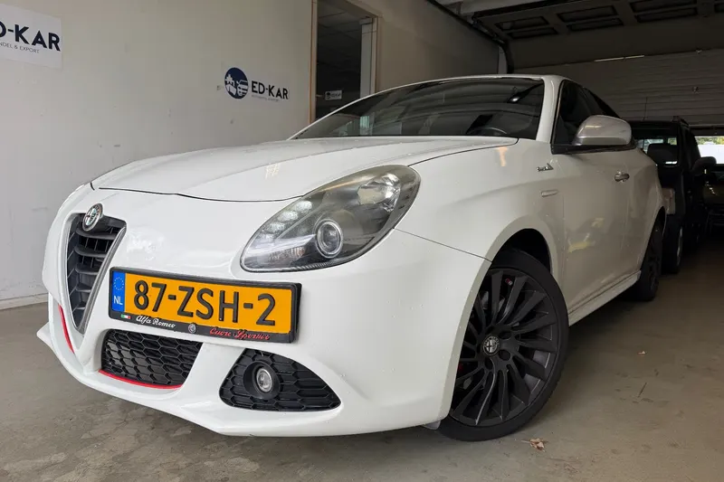 Alfa Romeo Giulietta (2013)