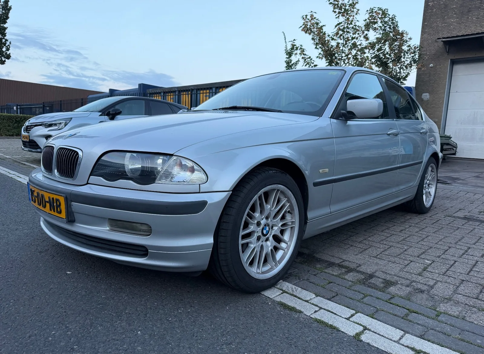 BMW 3-Serie (1999) — foto 1