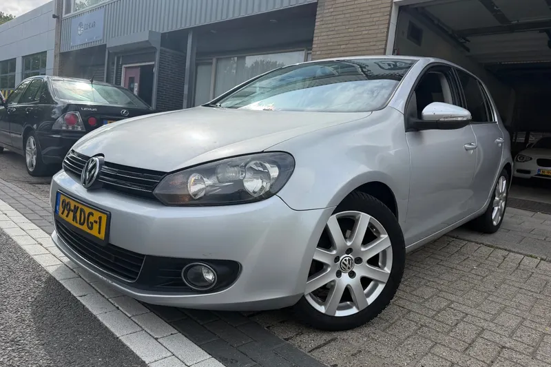 Volkswagen Golf (2008)