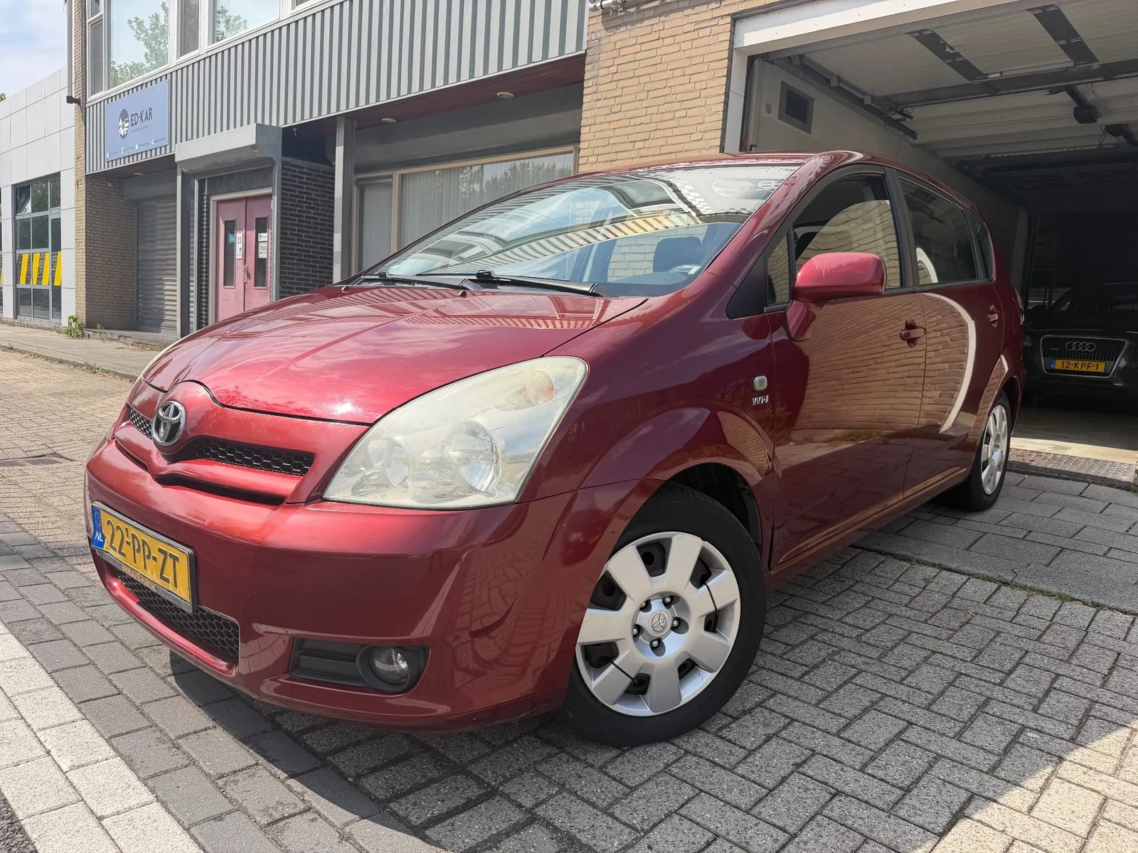 Toyota Corolla (2004) — foto 1