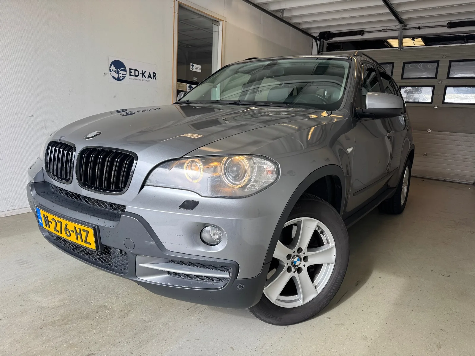 BMW X5 (2009) — foto 1