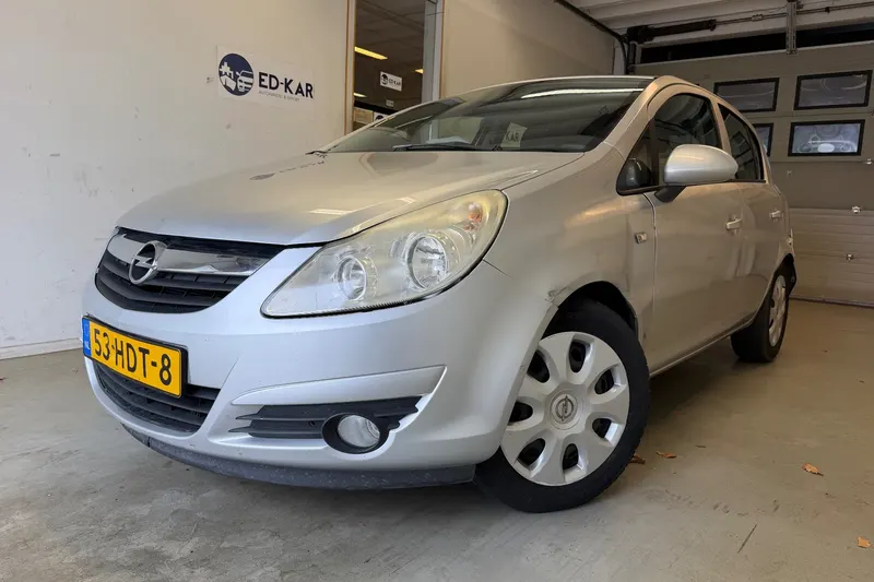 Opel Corsa (2008)
