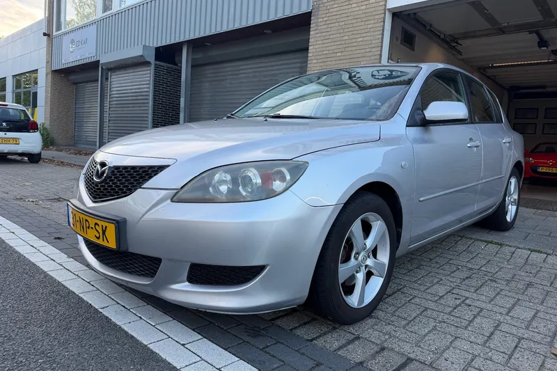 Mazda 3 (2004)