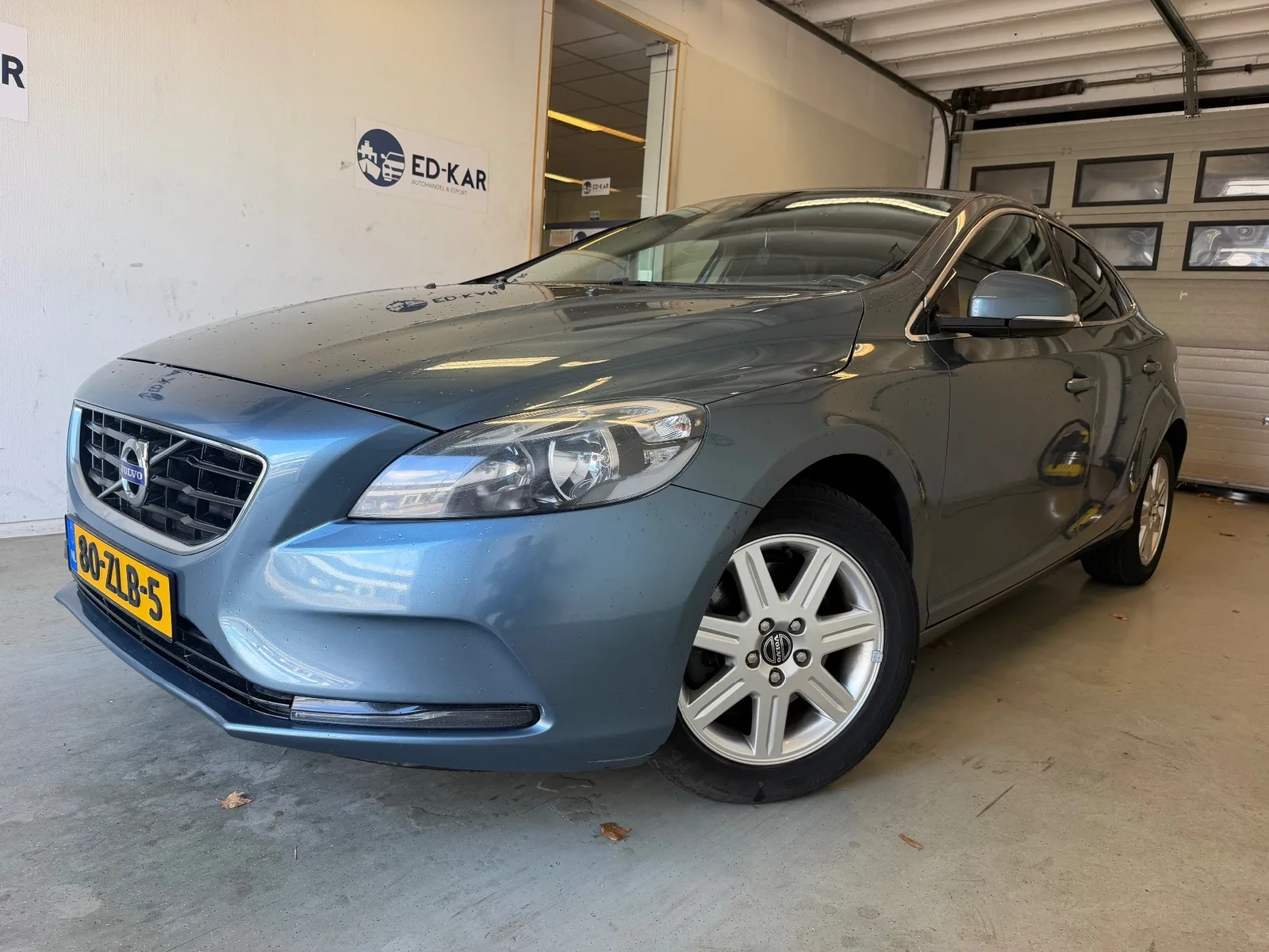 Volvo V40 (2012) — foto 1