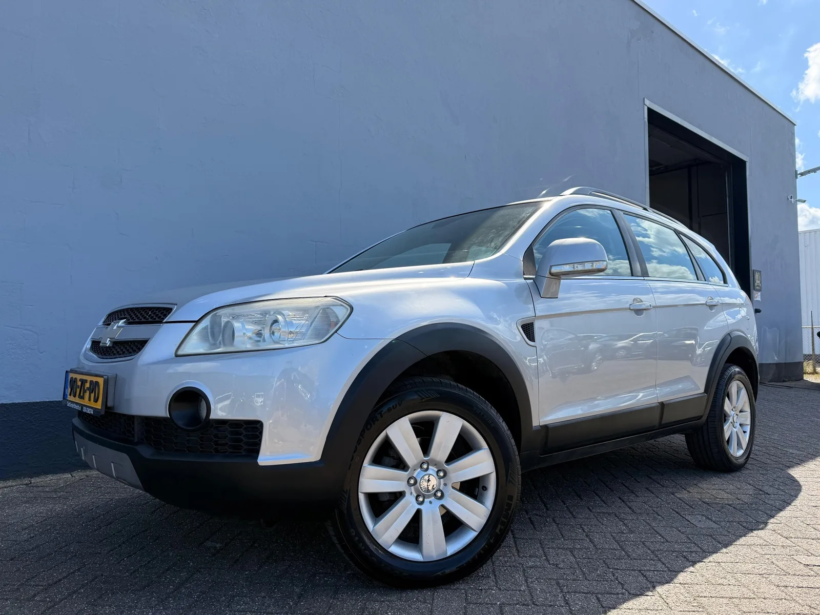Chevrolet Captiva (2008) — foto 1