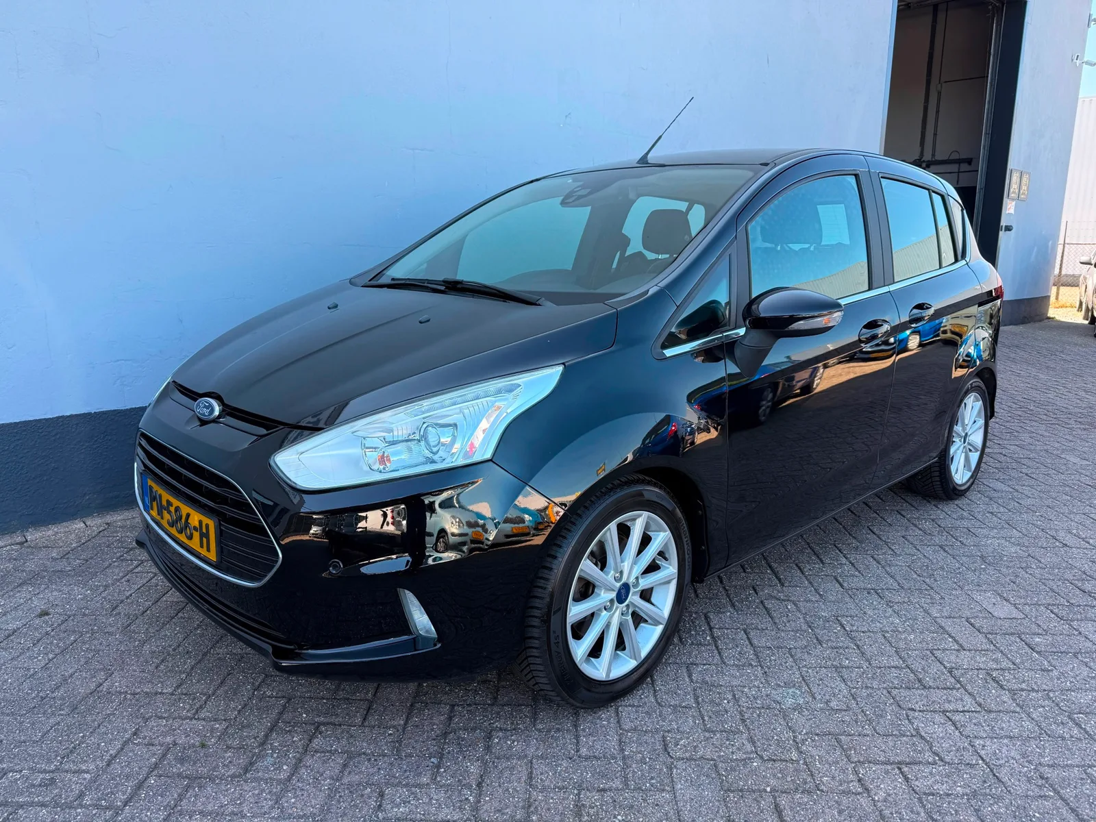 Ford B-Max (2017) — foto 1