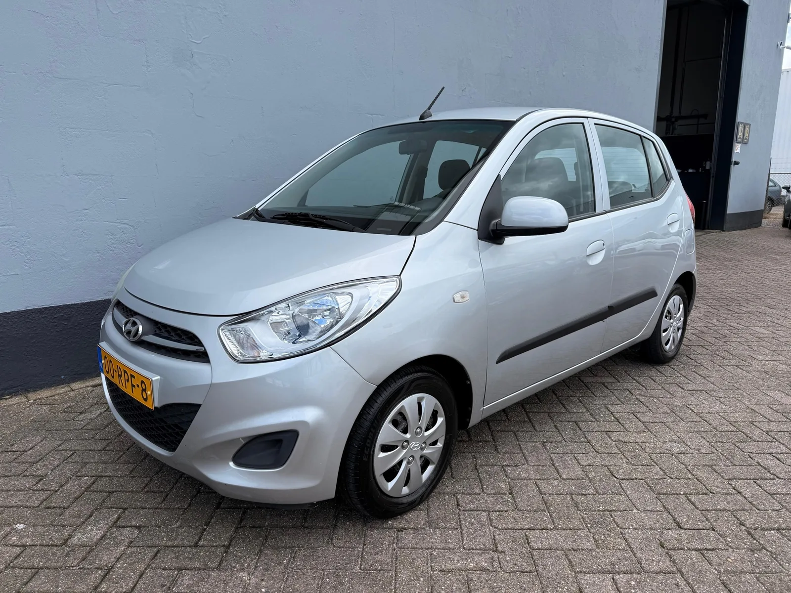 Hyundai i10 (2011) — foto 1