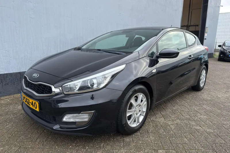 Kia Pro_cee'd (2013)