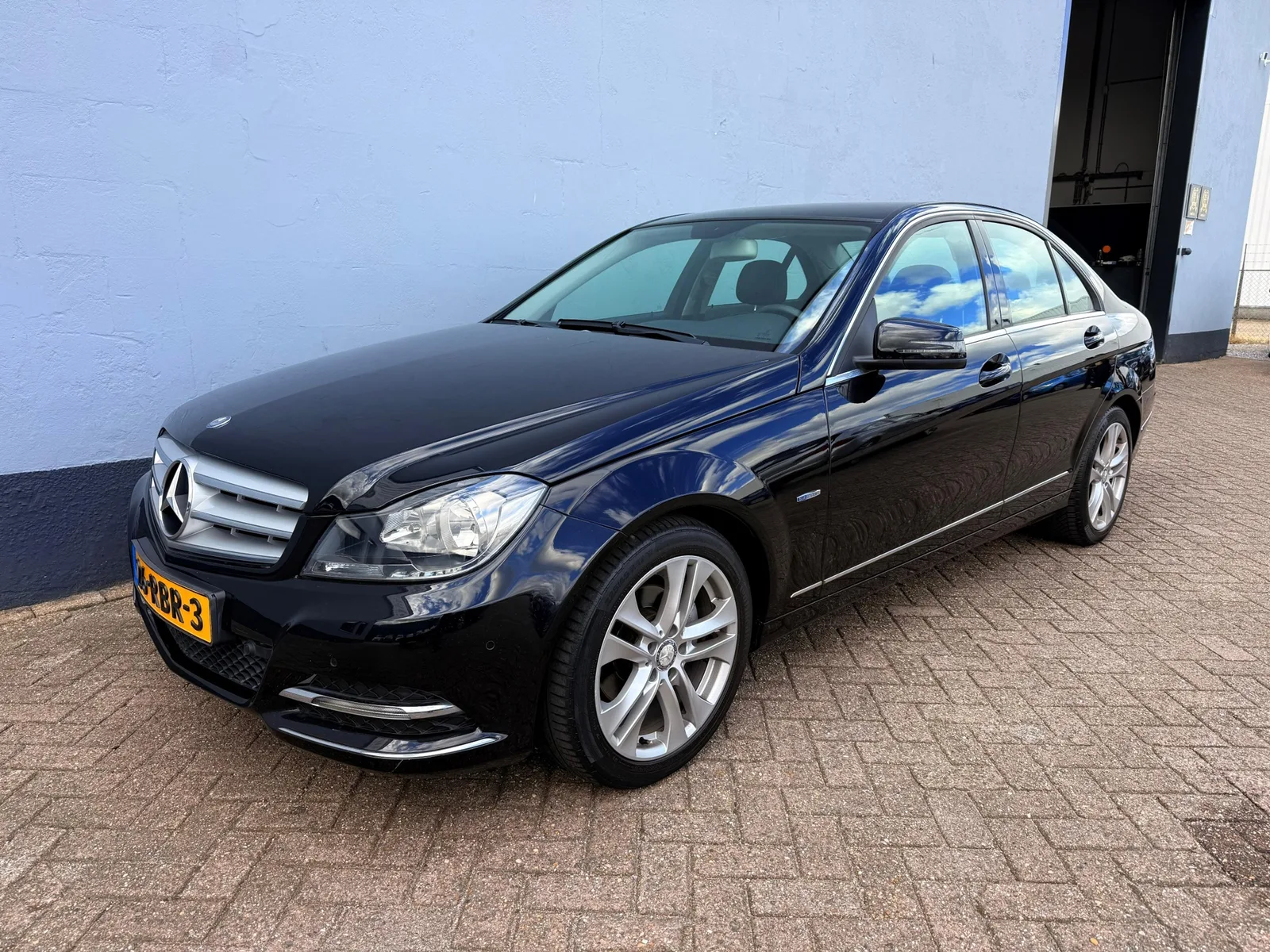 Mercedes-Benz C-Klasse (2011) — foto 1