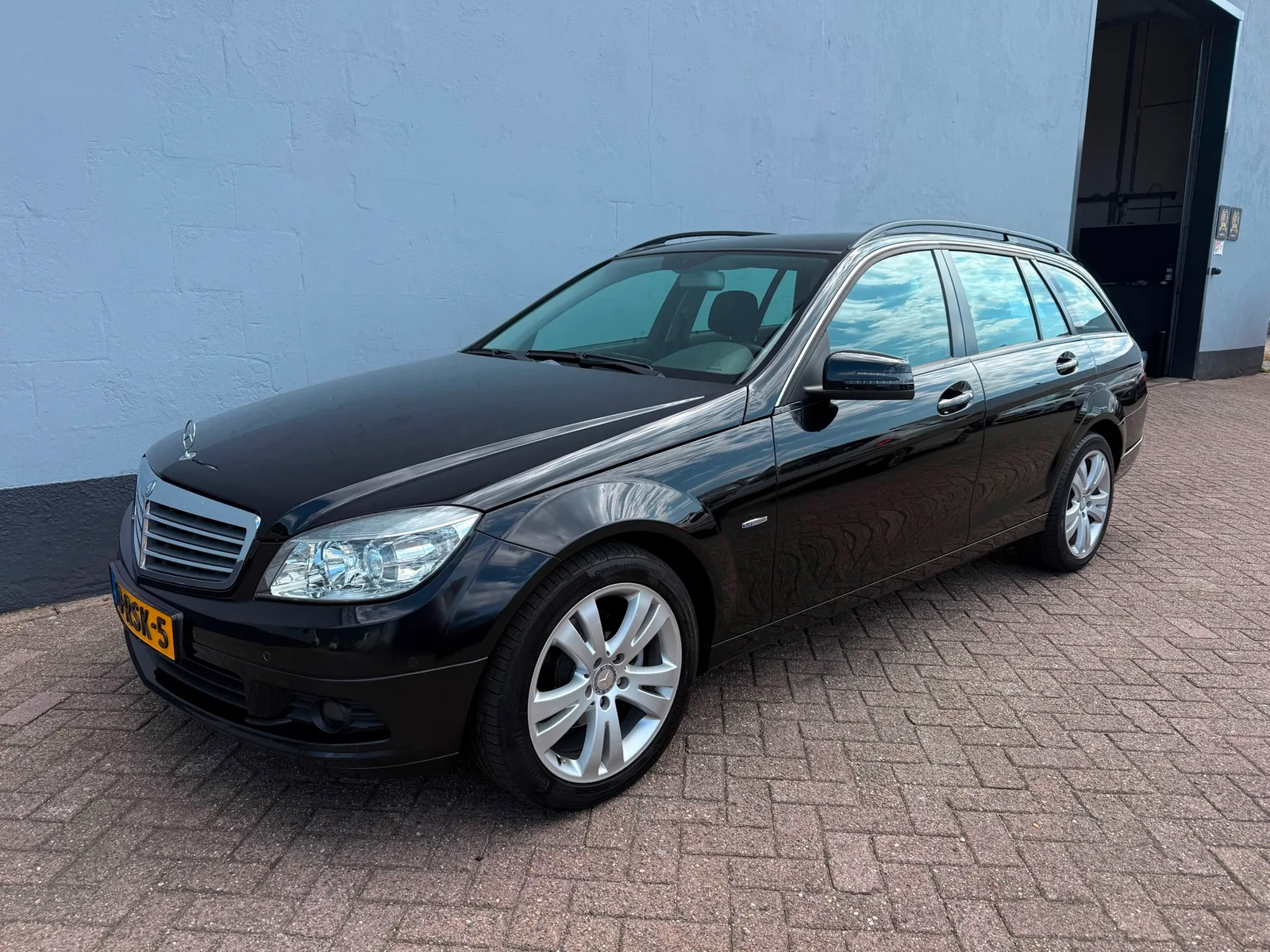 Mercedes-Benz C-Klasse (2010) — foto 1