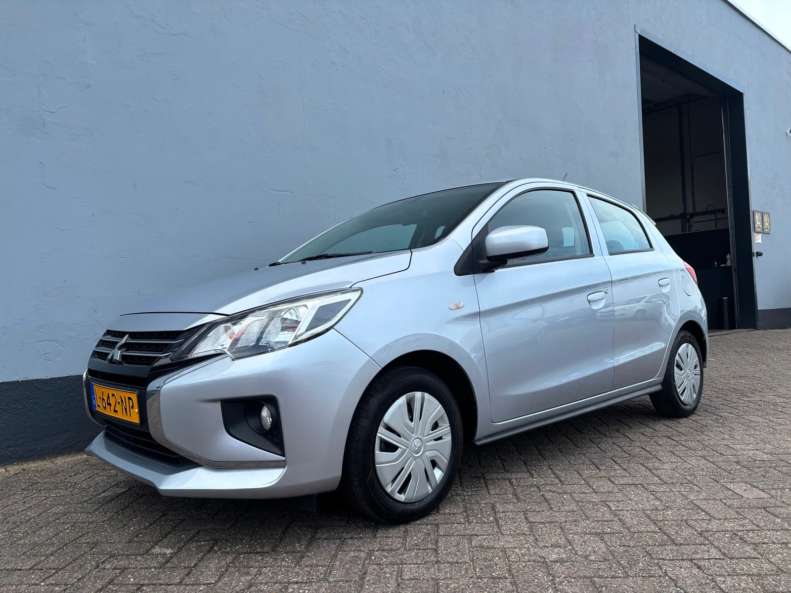 Mitsubishi Space Star (2021) — foto 1