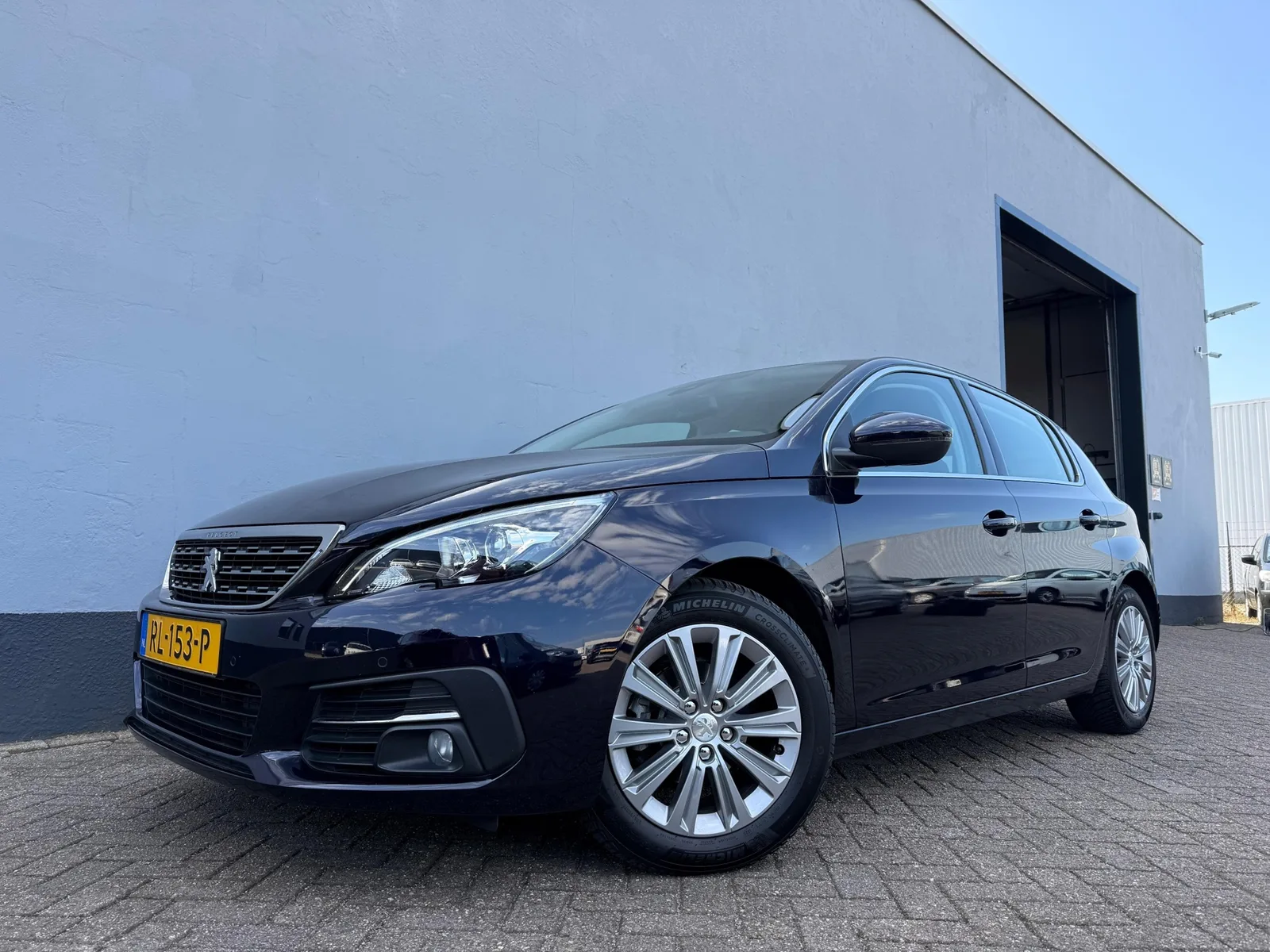 Peugeot 308 (2018) — foto 1