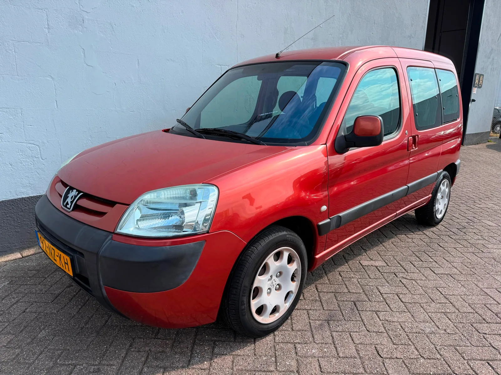 Peugeot Partner (2004) — foto 1