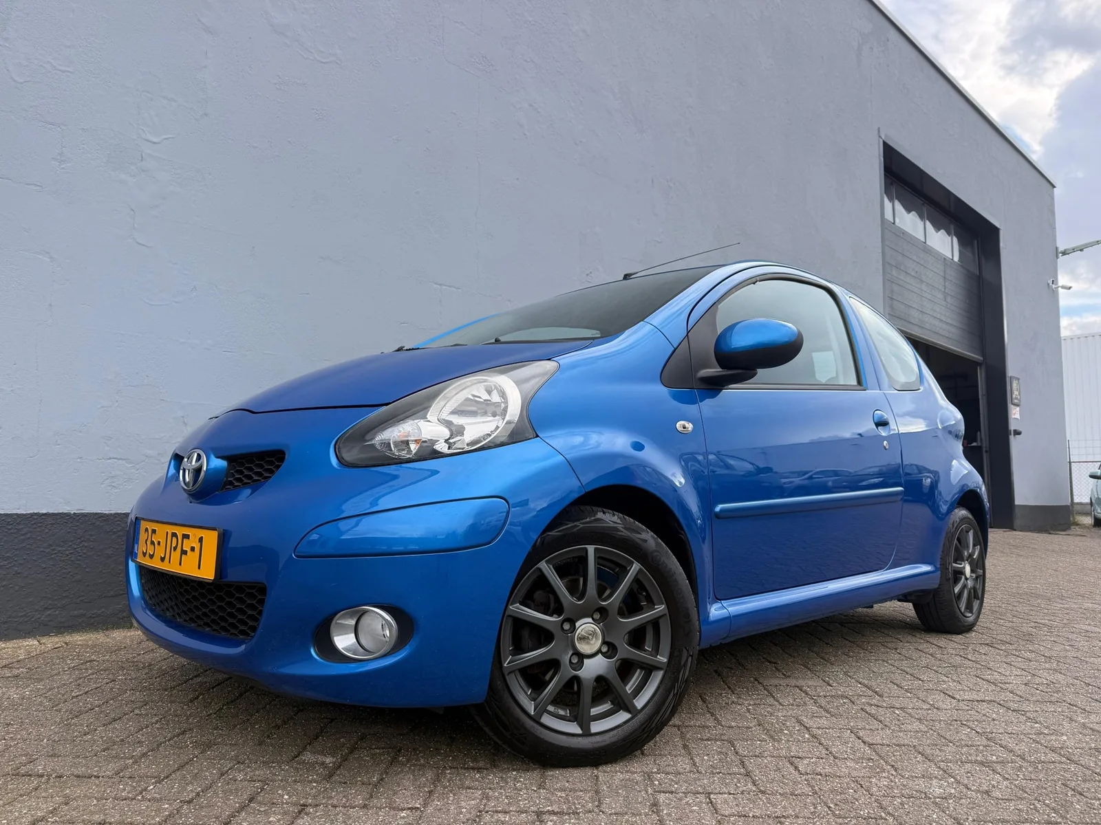 Toyota Aygo (2009) — foto 1