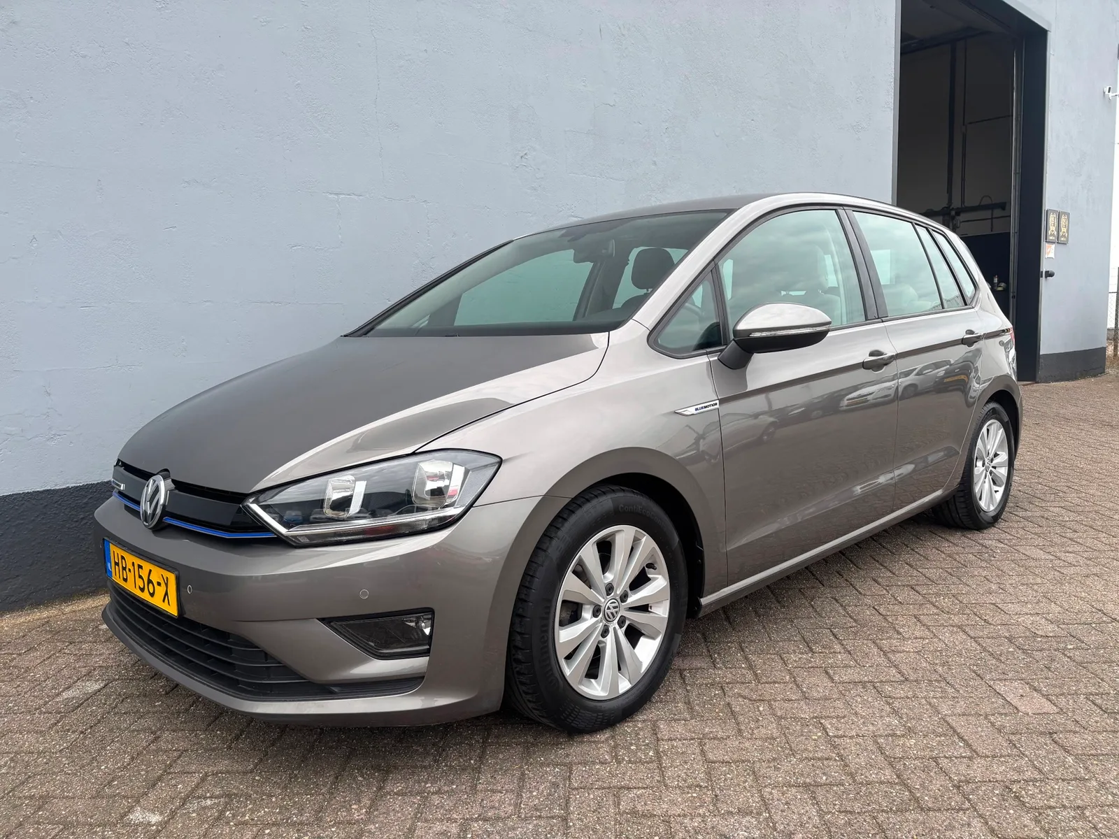 Volkswagen Golf Sportsvan (2015) — foto 1