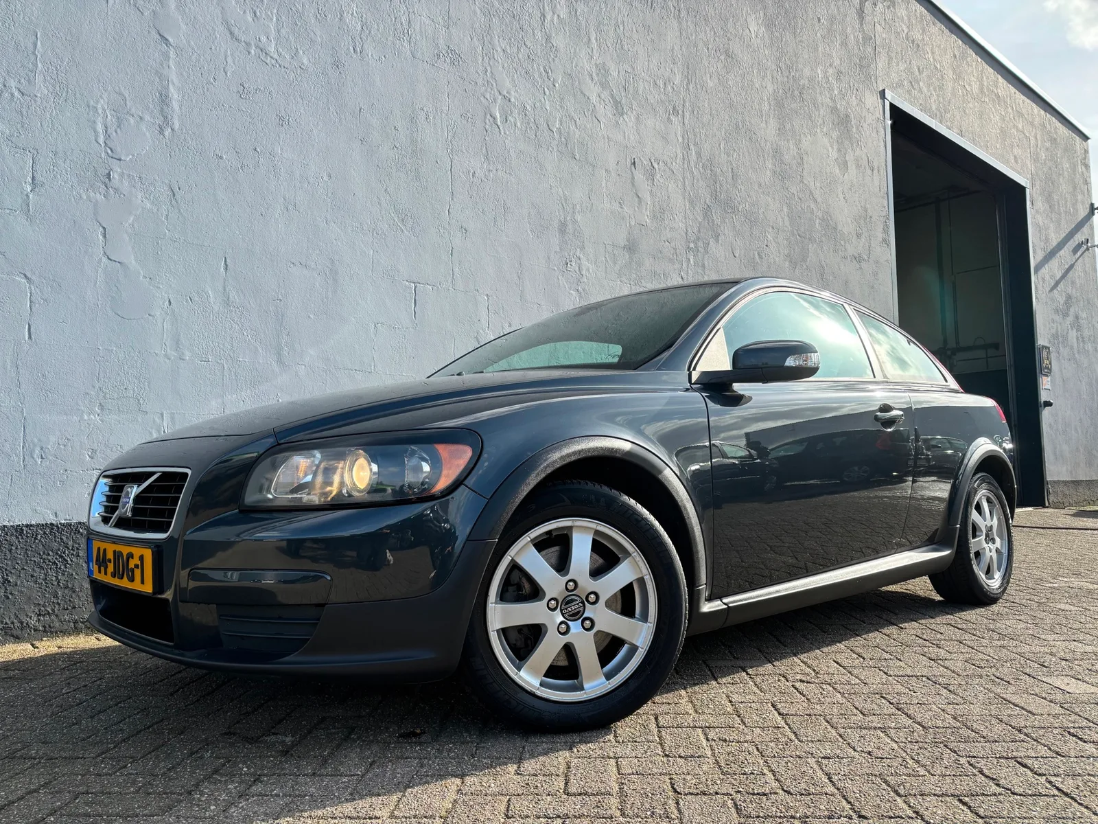 Volvo C30 (2009) — foto 1