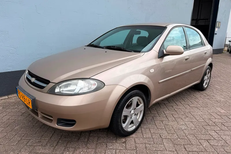Chevrolet Lacetti (2005)