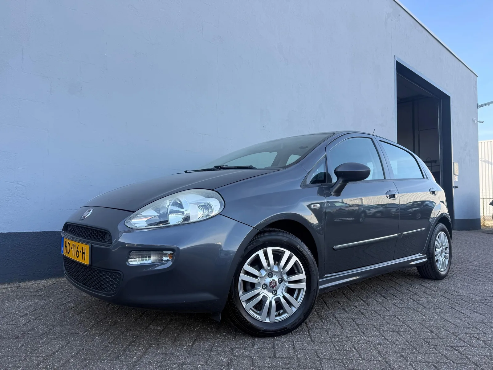Fiat Punto (2015) — foto 1