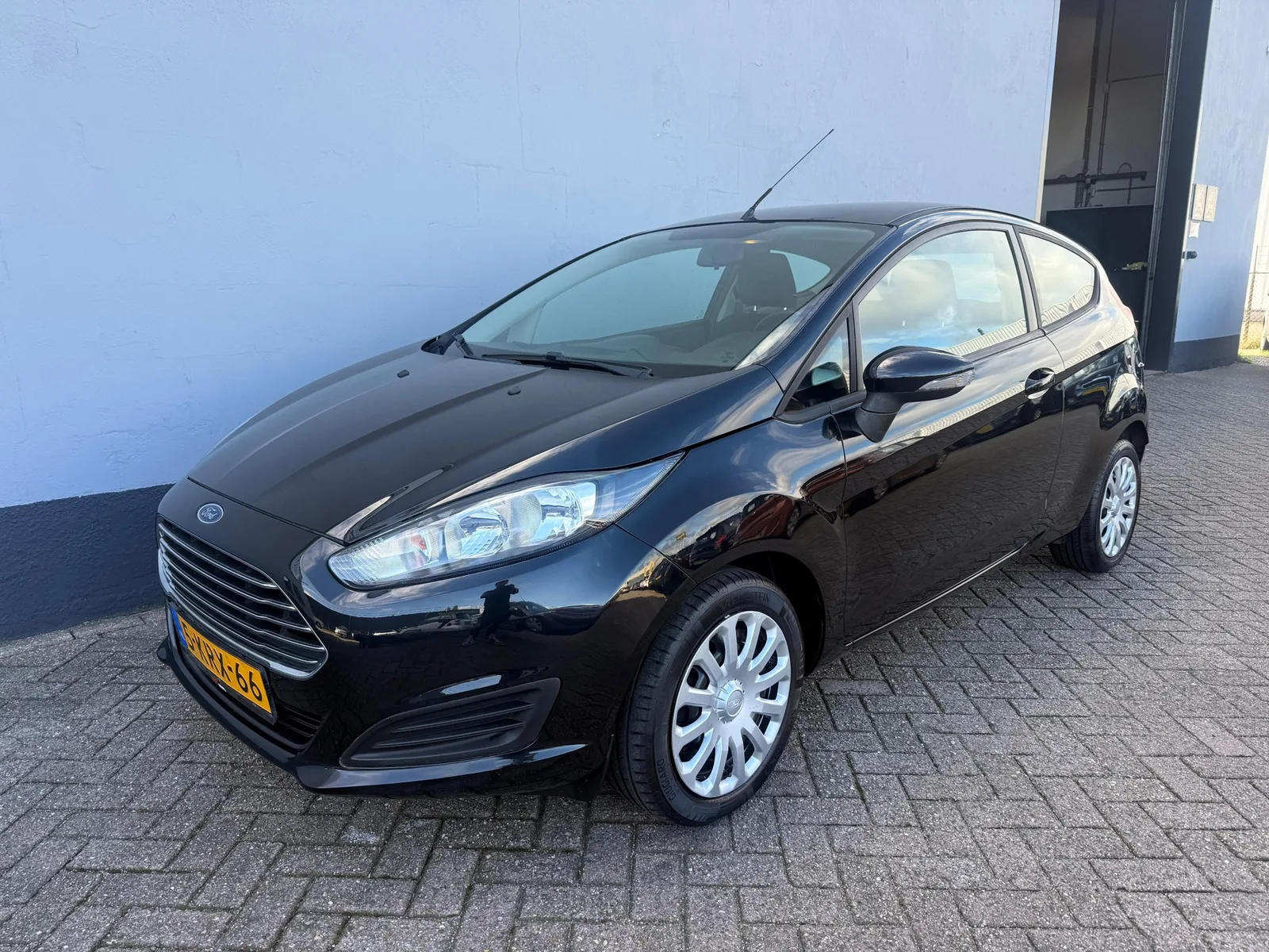 Ford Fiesta (2013) — foto 1