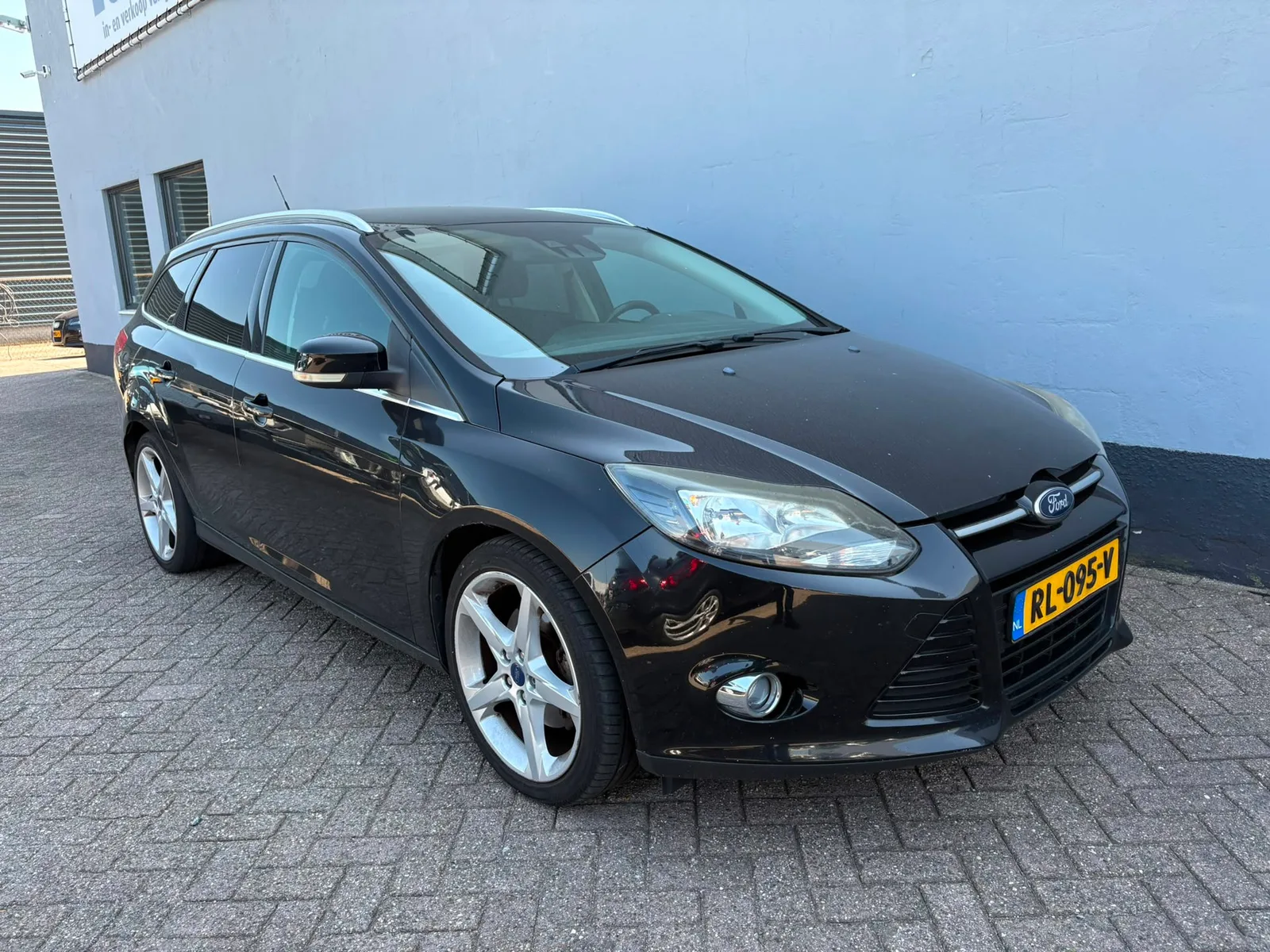 Ford Focus (2012) — foto 1