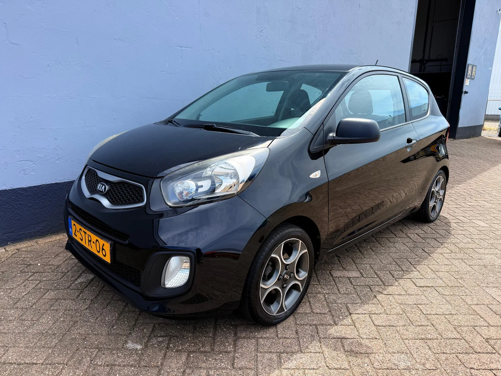 Kia Picanto (2013) — foto 1