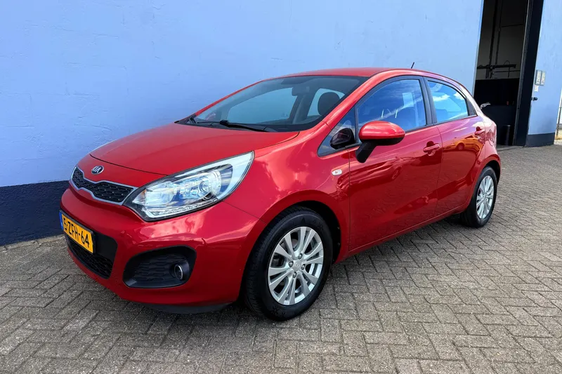Kia Rio (2015)