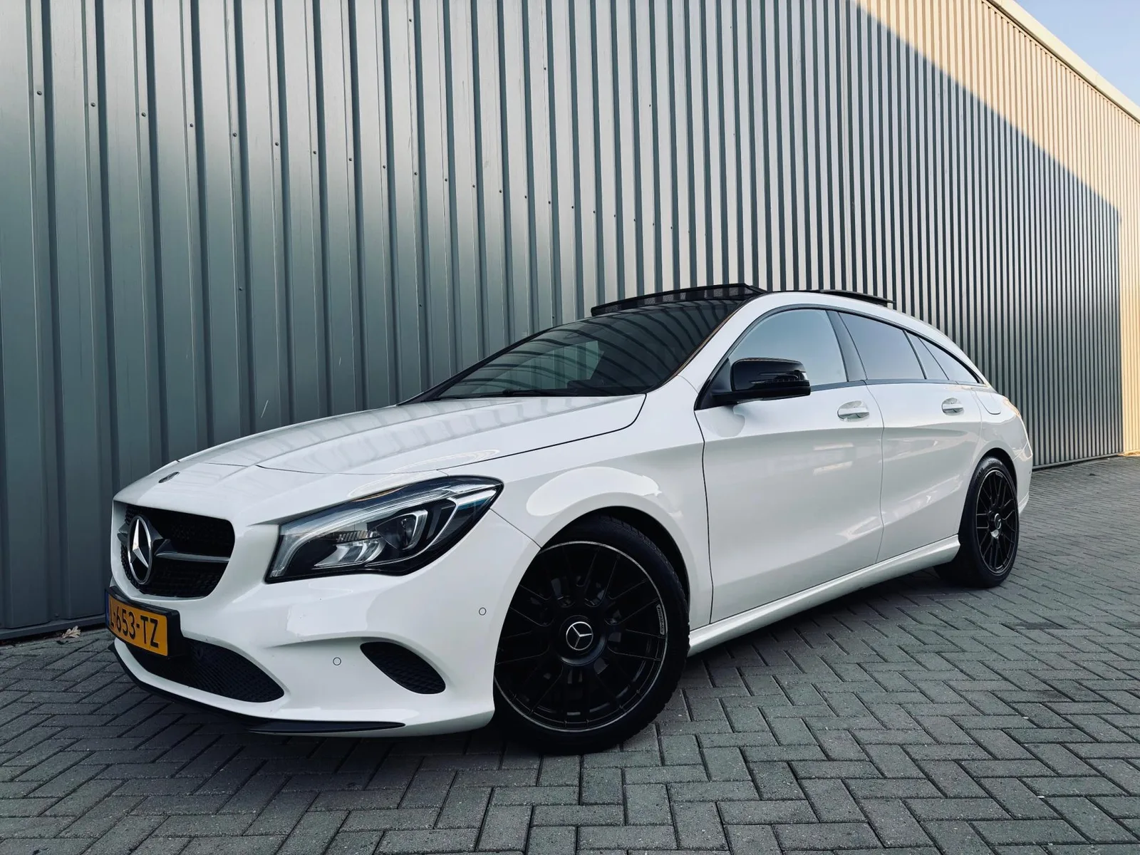 Mercedes-Benz CLA-Klasse (2017) — foto 1