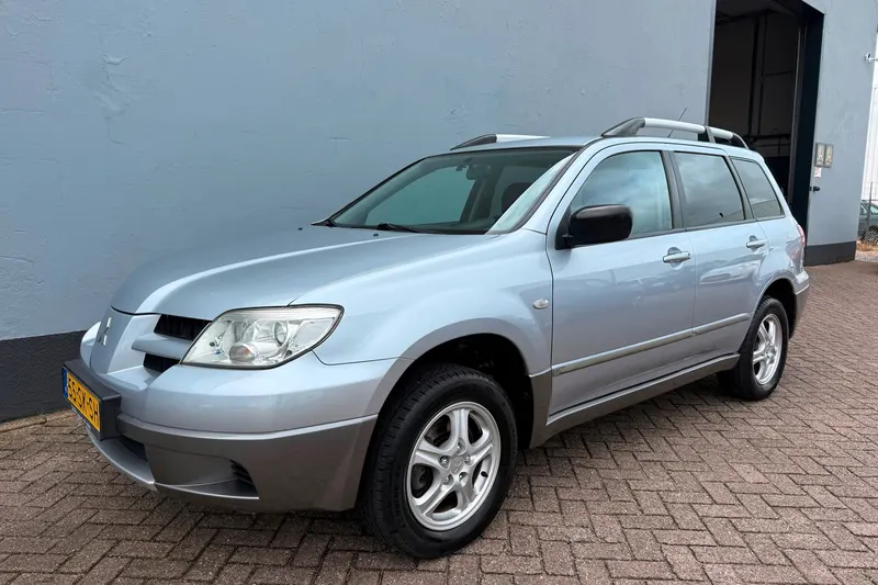 Mitsubishi Outlander (2006)