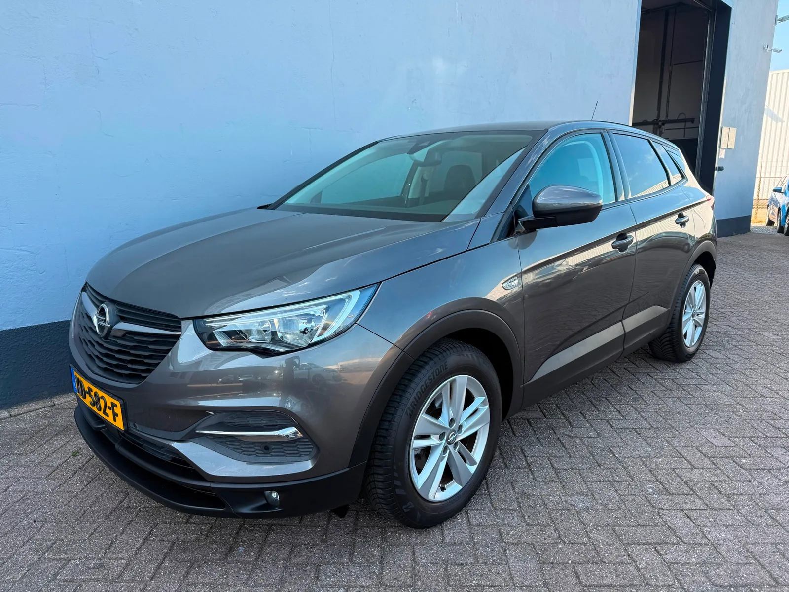Opel Grandland (2018) — foto 1
