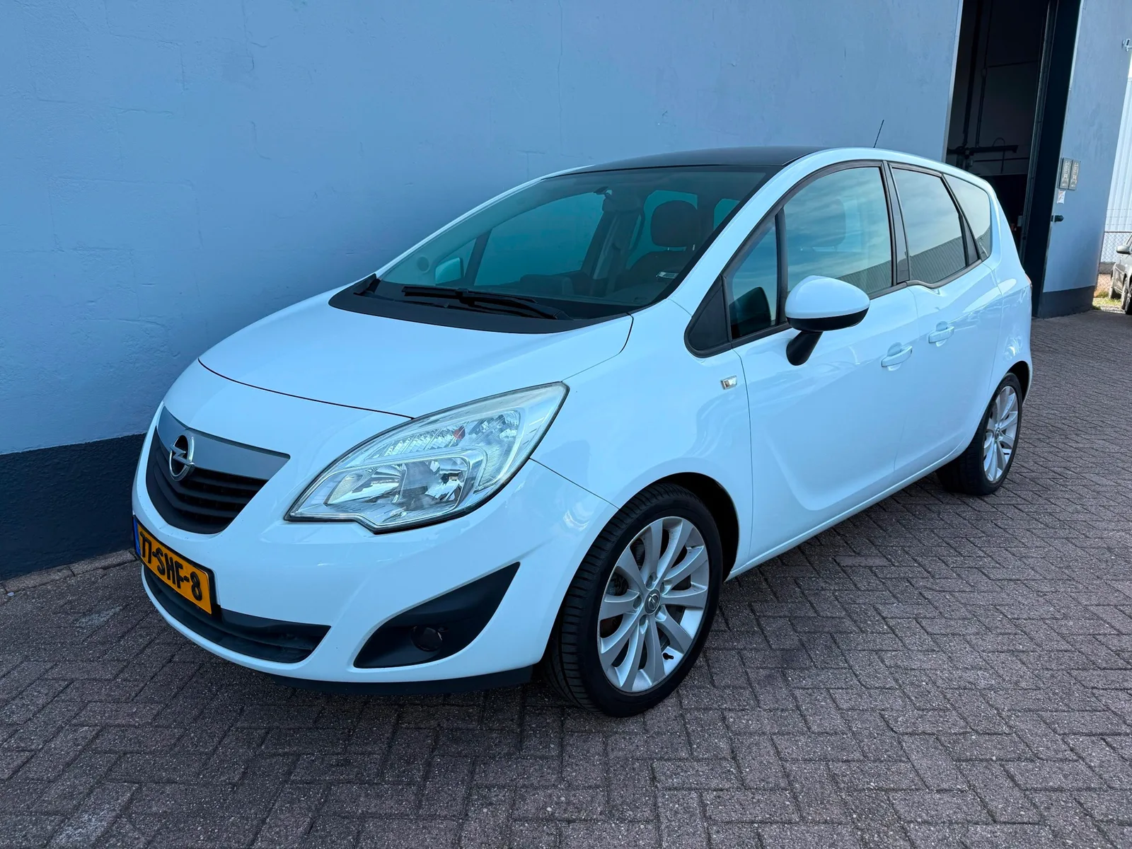 Opel Meriva (2011) — foto 1