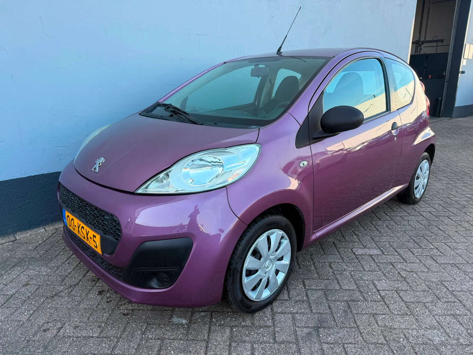 Peugeot 107 (2012) — foto 1