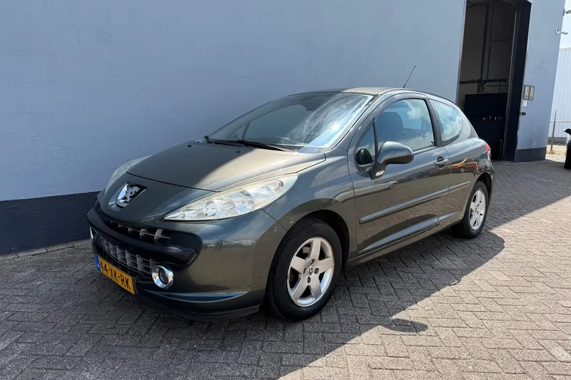 Peugeot 207 (2007)