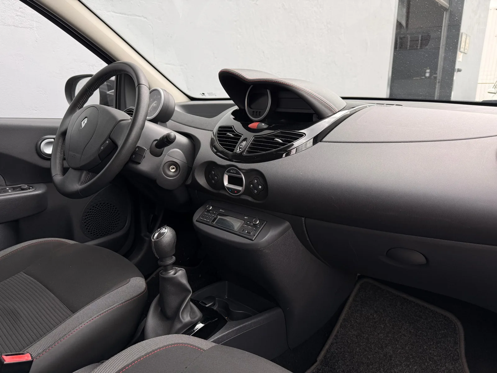 Renault Twingo (2012) — foto 1