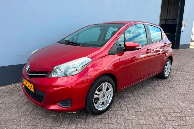 Toyota Yaris (2012)