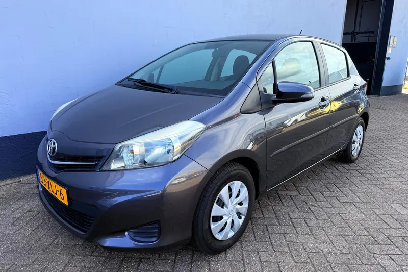 Toyota Yaris (2012)