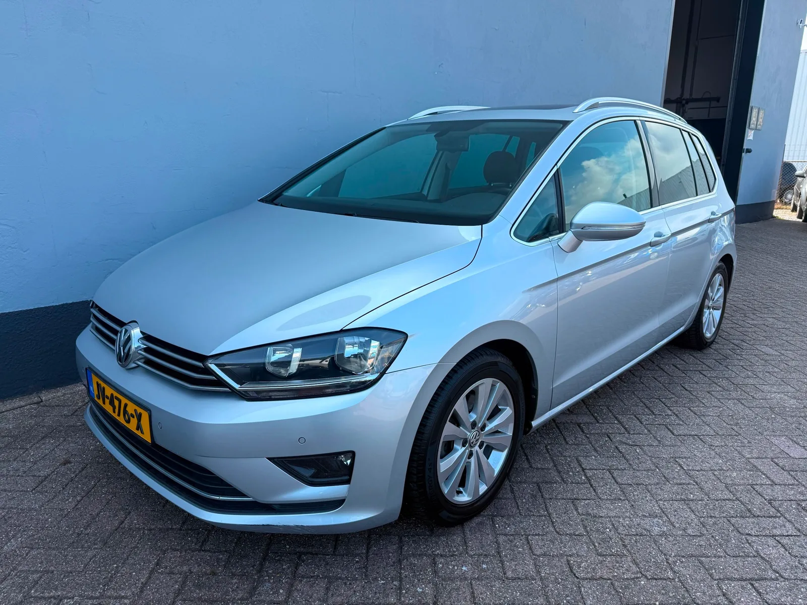 Volkswagen Golf Sportsvan (2016) — foto 1
