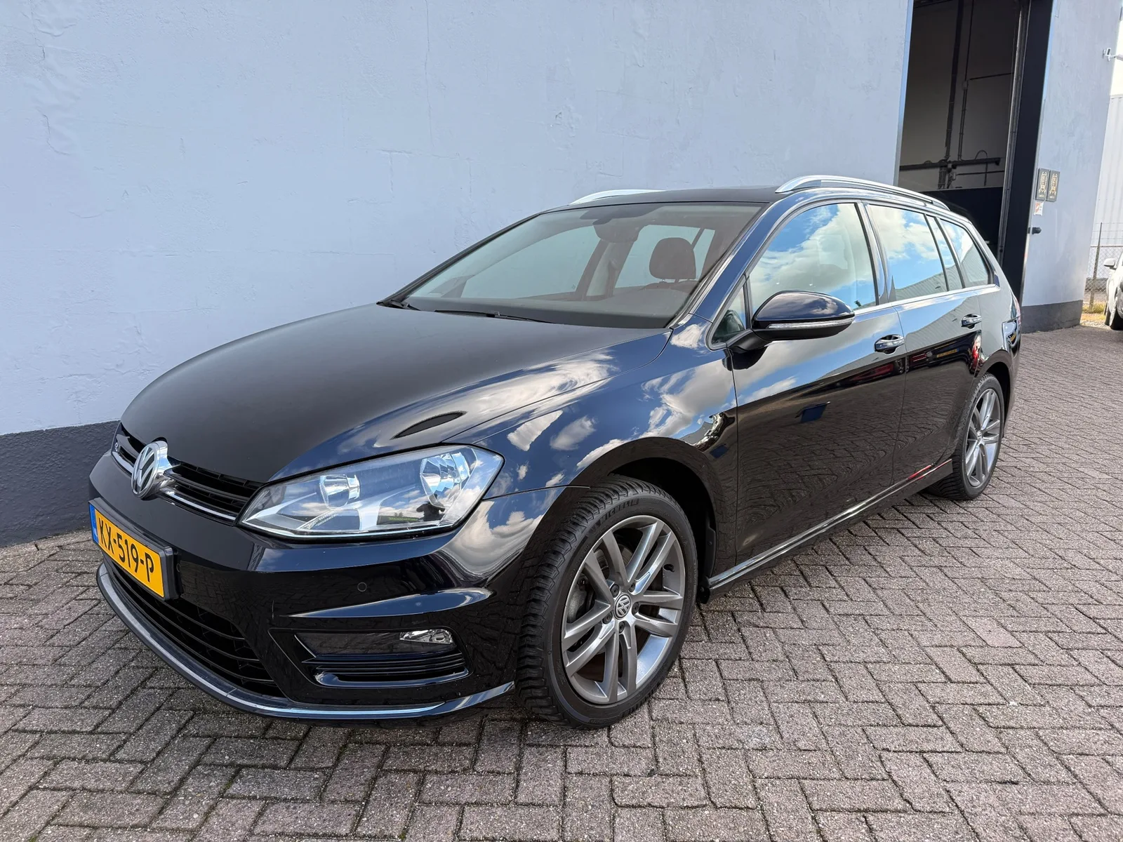 Volkswagen Golf (2017) — foto 1