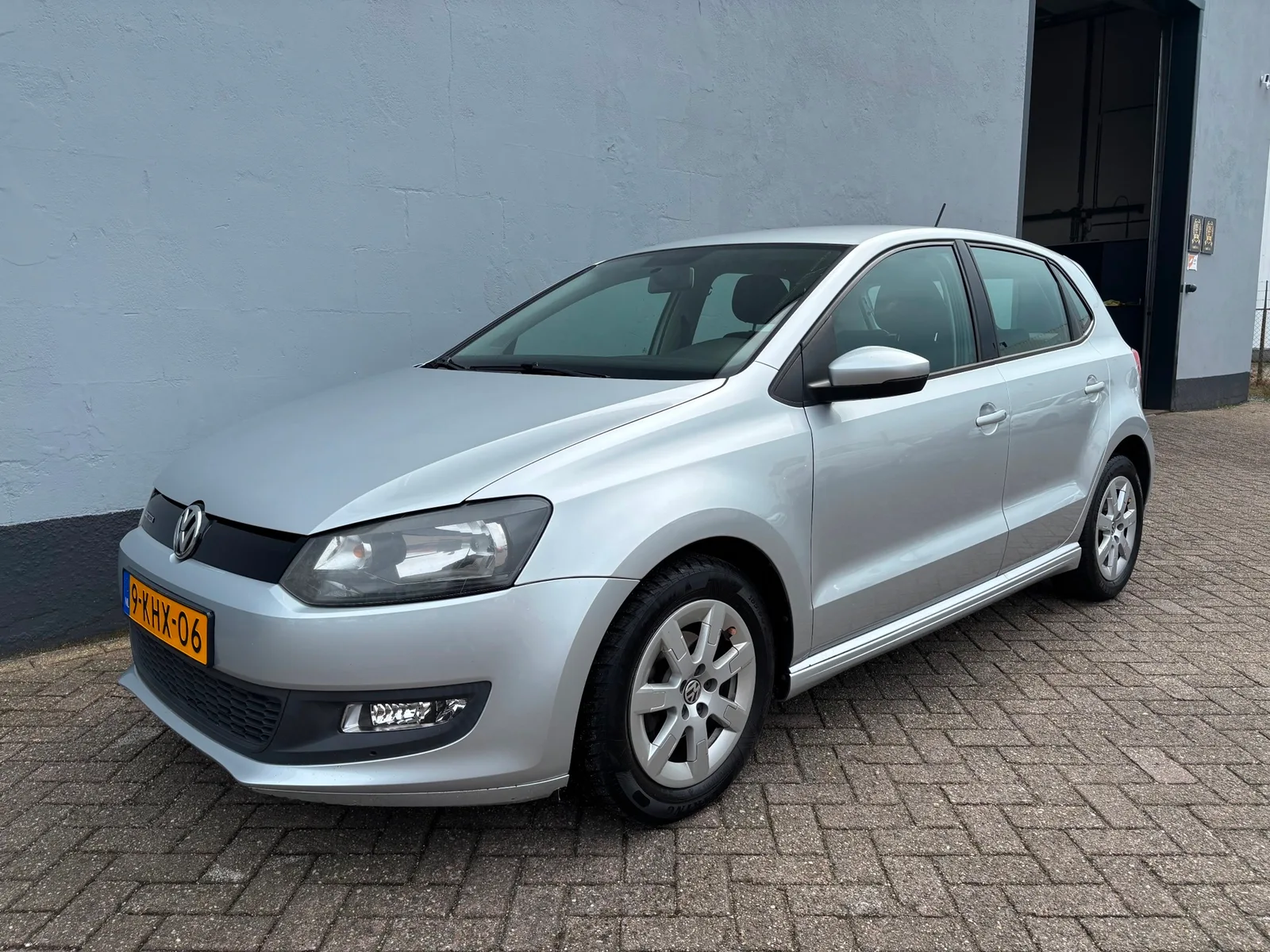 Volkswagen Polo (2013) — foto 1