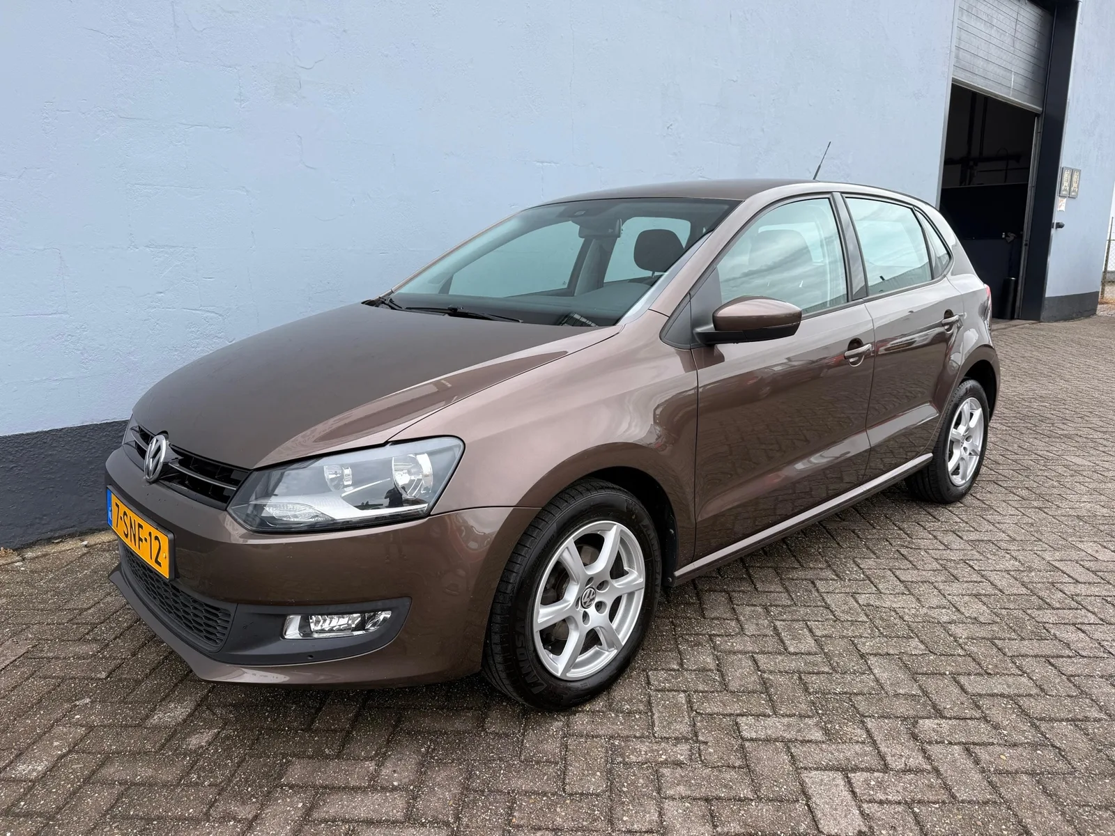 Volkswagen Polo (2013) — foto 1