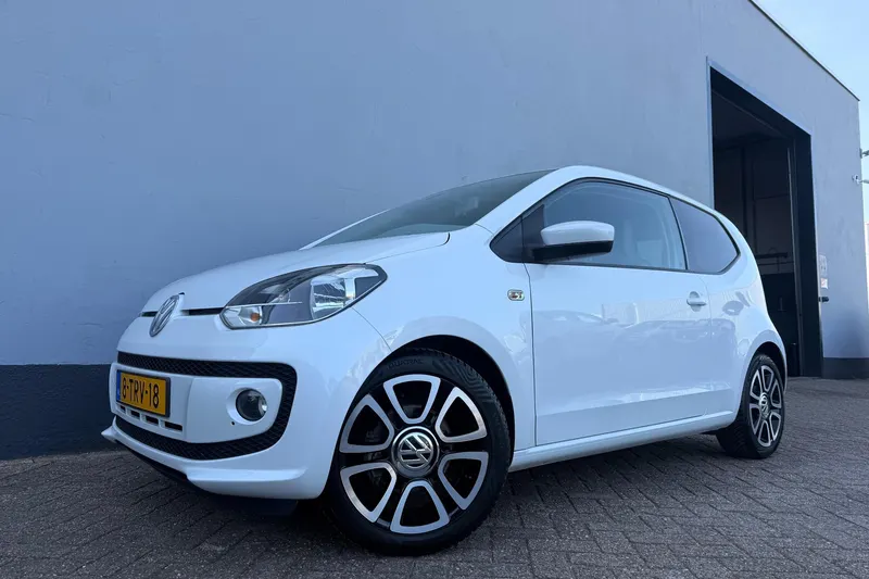 Volkswagen Up! (2014)
