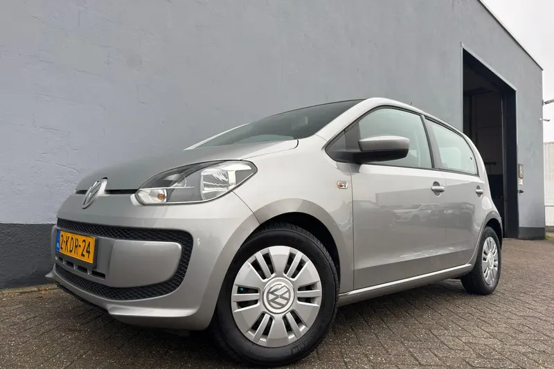 Volkswagen Up! (2013)