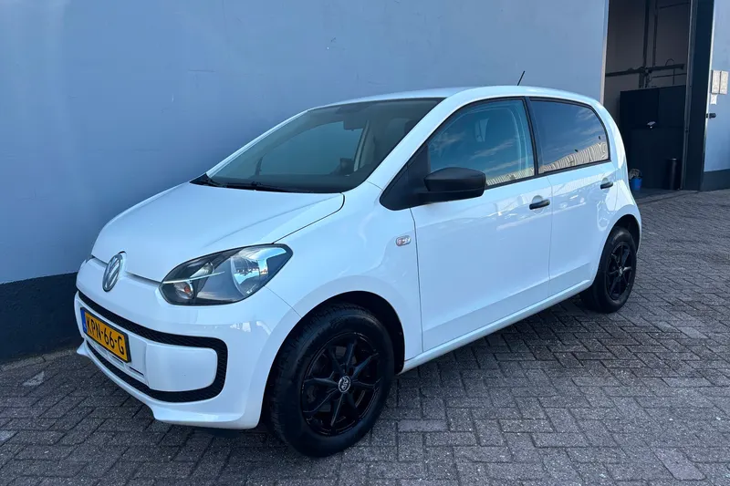 Volkswagen Up! (2015)