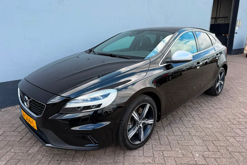 Volvo V40 (2016)
