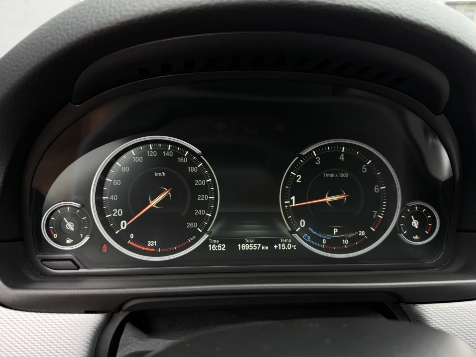 BMW 5-Serie (2015) — foto 1
